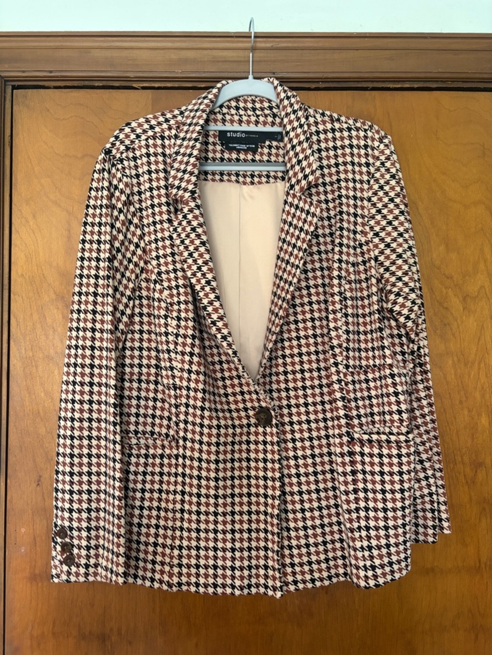 Studio Houndstooth Blazer in Beige, Black & Brown